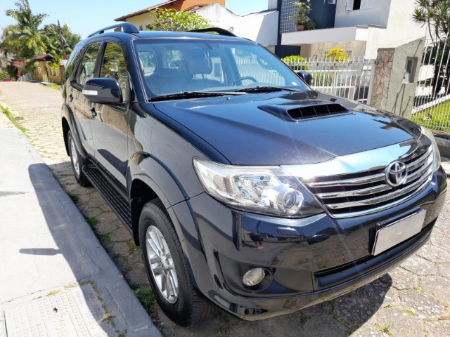 HILUX SW4 2012