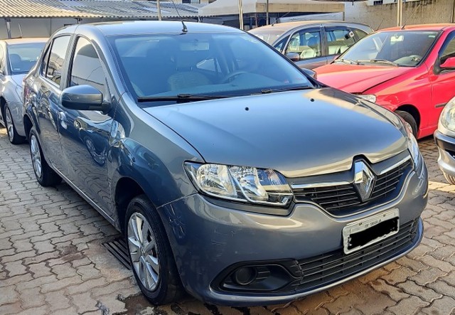 RENAULT LOGAN 2018 OTIMO VEICULO, ACEITO TROCAS!