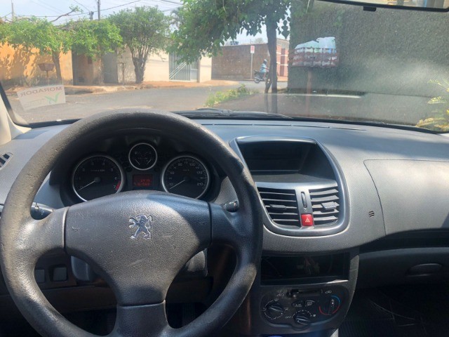PEUGEOT 207 PASSION 1.4 XR