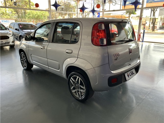 FIAT UNO 2015 1.0 EVO VIVACE 8V FLEX 4P MANUAL