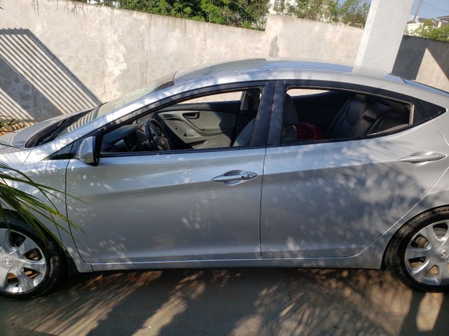 HYUNDAI ELANTRA GLS ANO 2012