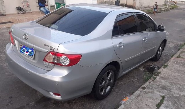 COROLLA XEI 2012
