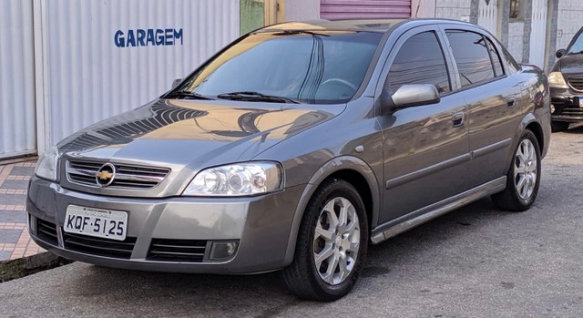 GM ASTRA ADVANTAGE SEDAN 2010