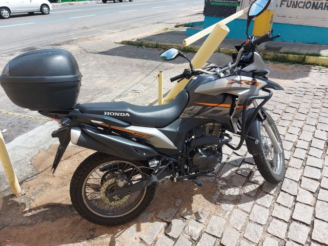 XRE 190 ANO 21. COM 5700 KM