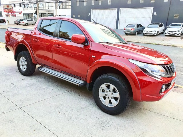 MITSUBISHI L200 TRITON