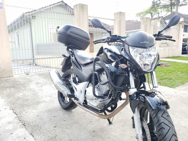 CB 300