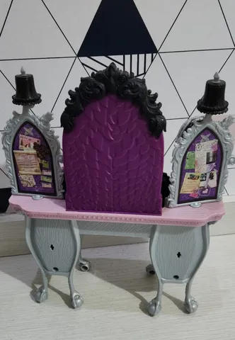 Ever after high raven queen disponível pra compra, está perfeita