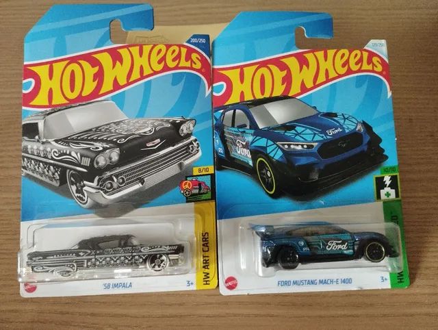 2 Hot wheels, t hunt 