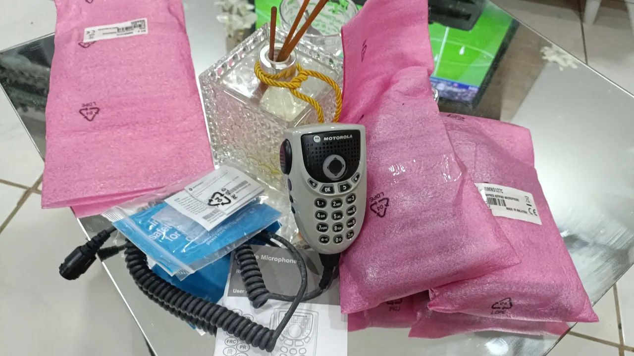 Vendo microfones Motorola zerados original  - Foto 3