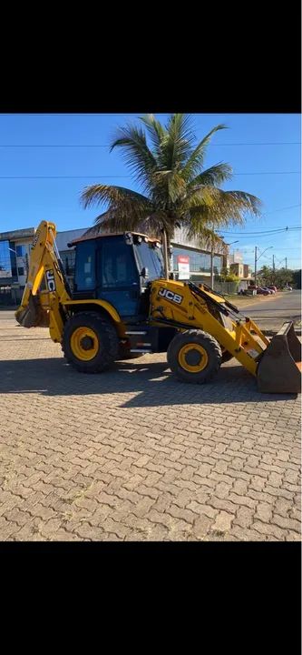 Retroescavadeira jcb 2021 