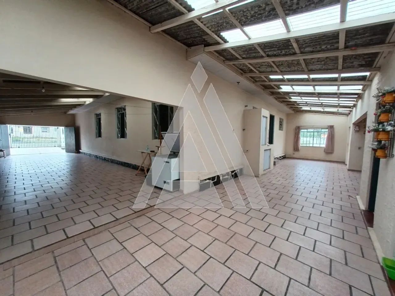 Residência Comercial para alugar por R$ 7000.00, 370.00 m2 - CENTRO - SAO JOSE DOS PINHAIS - Foto 6
