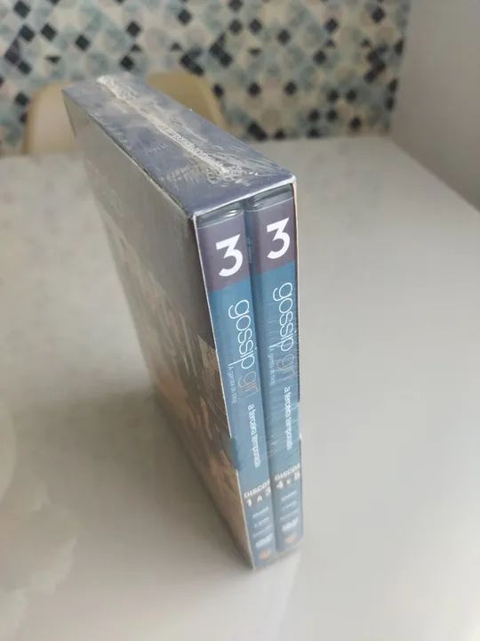  Gossip Girl - 3ª Temporada Completa - Foto 2