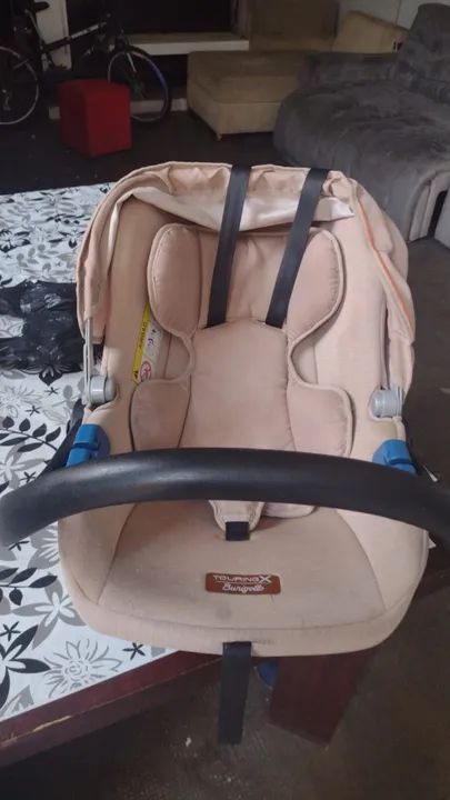 Carrinho de Bebê com Bebê Conforto burigotto - 1 ano e 3 meses de uso - Foto 2