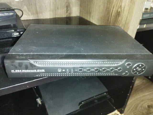 DVR com 4 Câmeras - 2 Internas e 2 Externas
