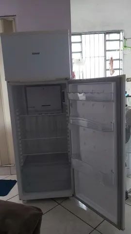  Geladeira usada Cônsul, modelo CRD 36gbana, duplex 334 Litros. - Foto 4