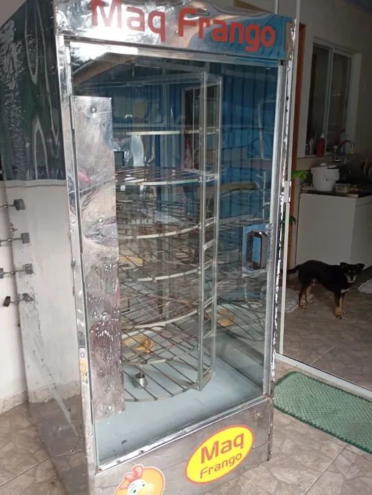 Máquina de  frango  e assados