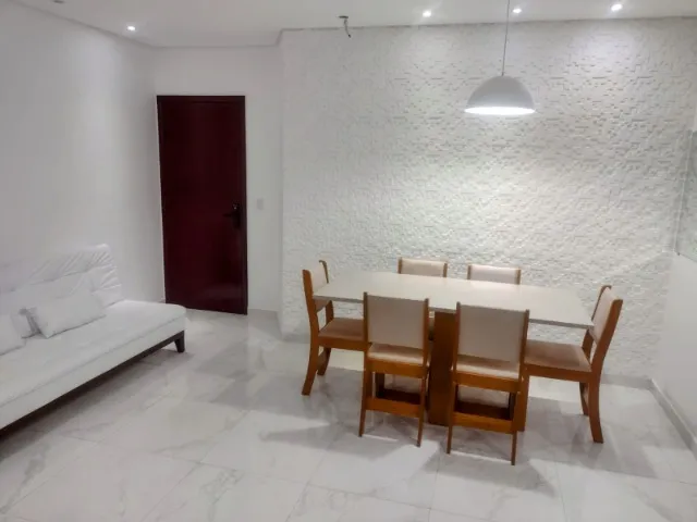 Apartamento de 1 Quarto Reformado com Porcelanato, Bairro Jardim Enseada !