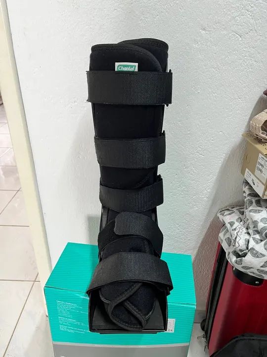 Bota imobilizadora tipo robofoot 