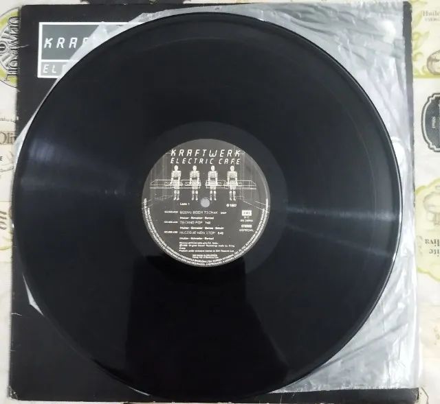 LP Vinil Kraftwerk Electric Café P1987 VG+/EX - Foto 4