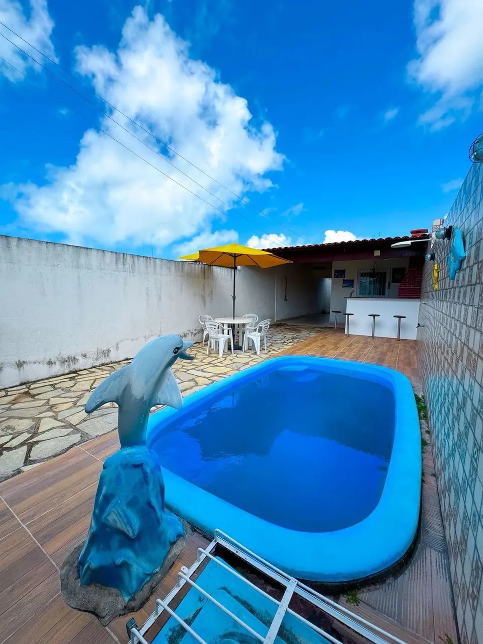 Casa mobiliada à venda em Jacumã, Conde - Piscina e churrasqueira