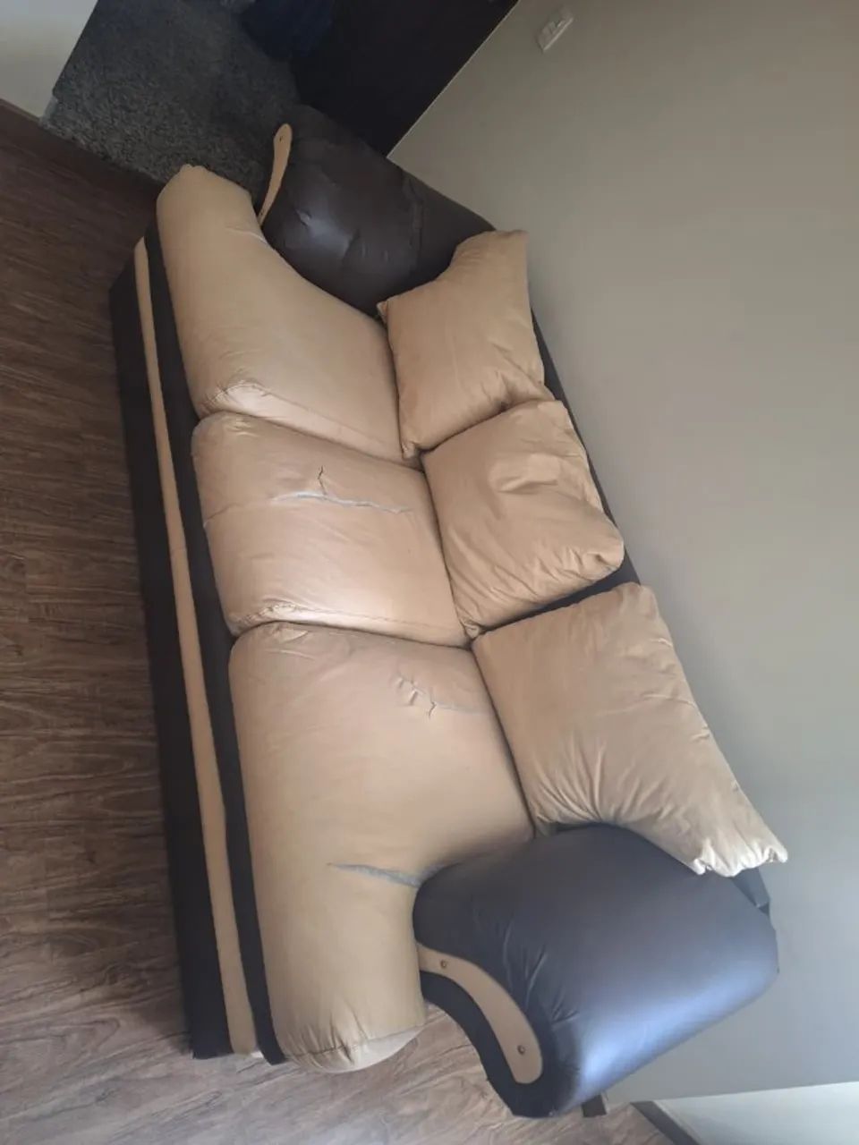 Sofá 3 lugares - Foto 3