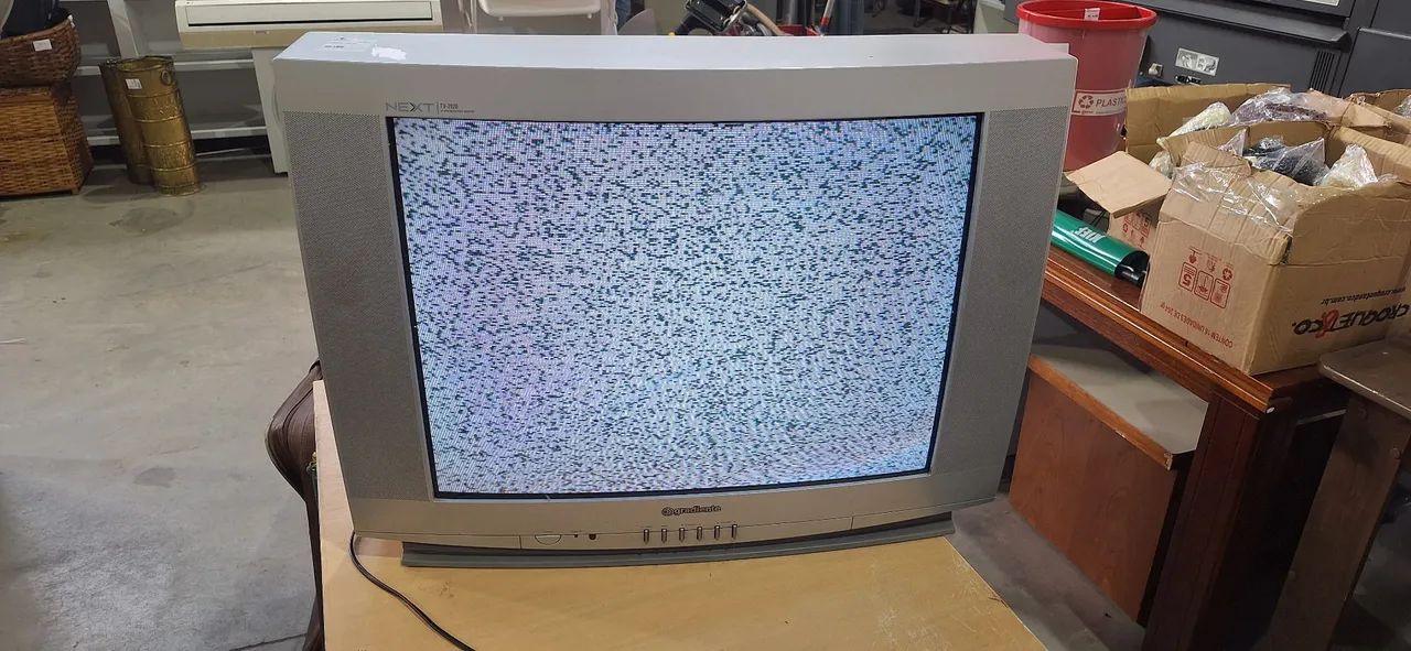 TV Gradiente Next 2033