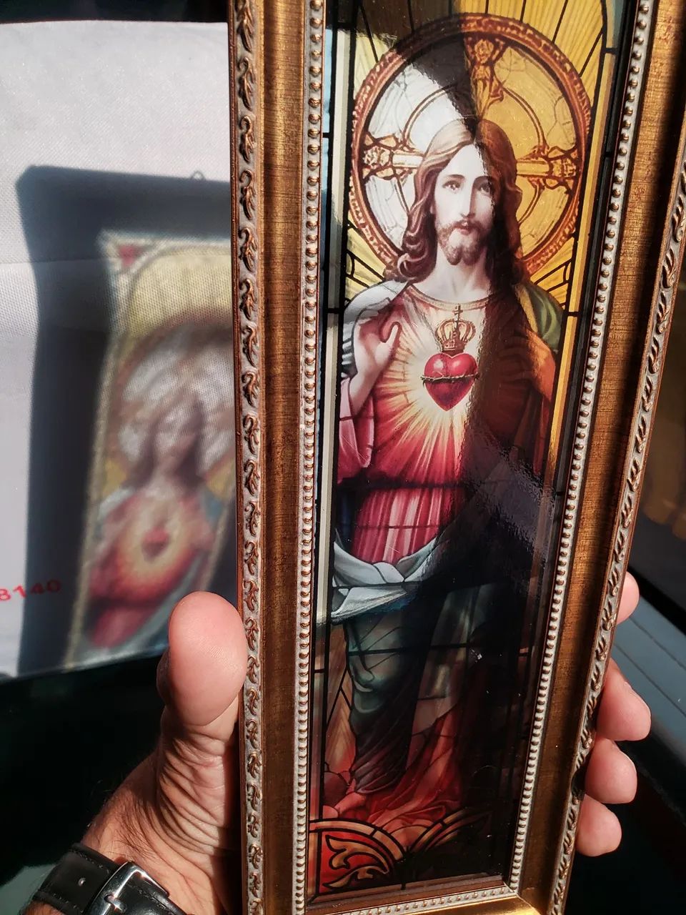 Quadro religioso em madeira com vidro ,vitral  pode se encomendar outro santos - Foto 2