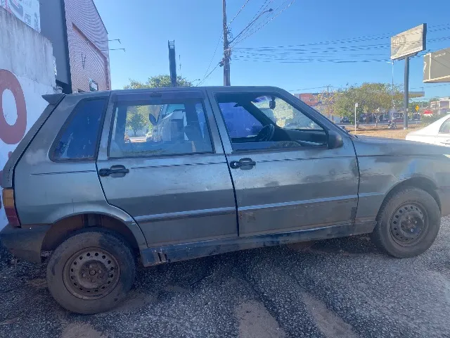 Vende-se peças deste carro