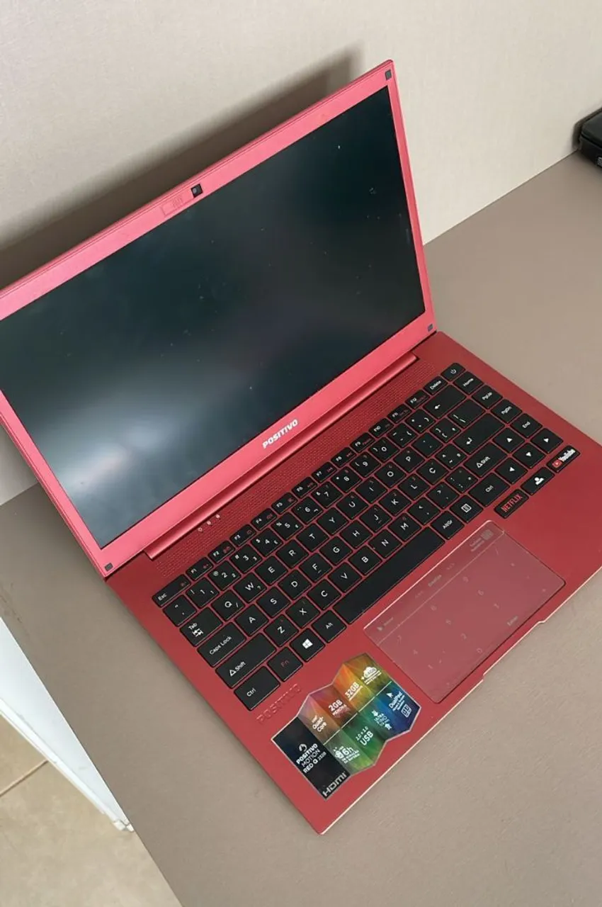 Notebook Positivo Vermelho - Tela 14"