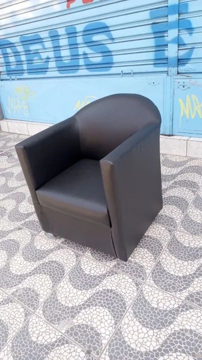 Poltrona de Suede Preta - Foto 4