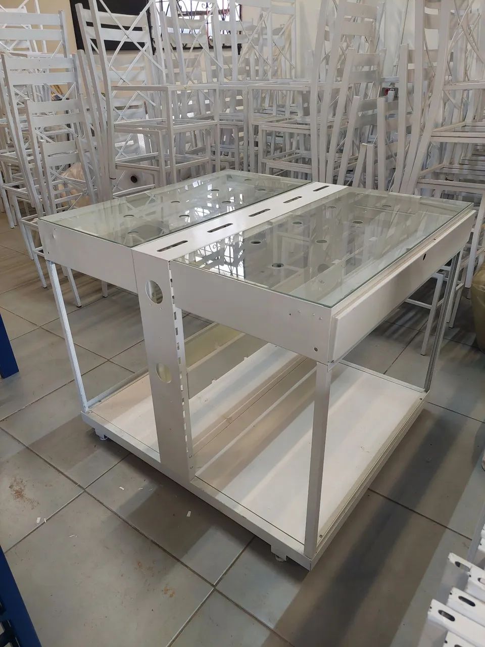 Mesa/Expositor de Vidro para Escritório - Foto 2