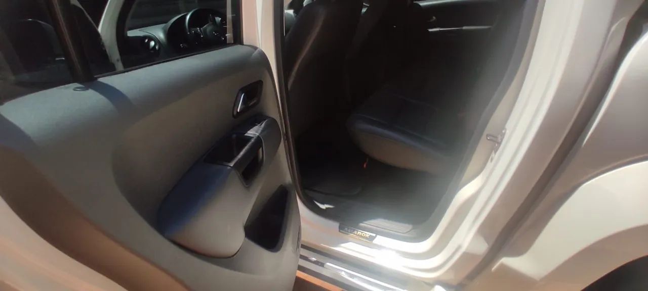 Amarok CD high-line 4x4, abaixo da FIPE. Carro super conservado! - Foto 5