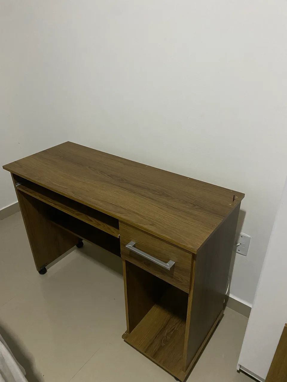 Modern MDF desk with drawer and 2 shelves, lightly used, ideal for studying