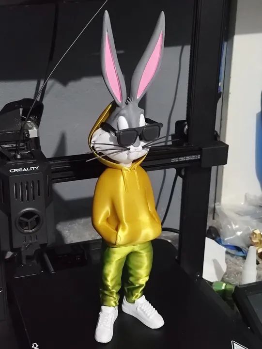Boneco Bugs Bunny estiloso - Foto 3