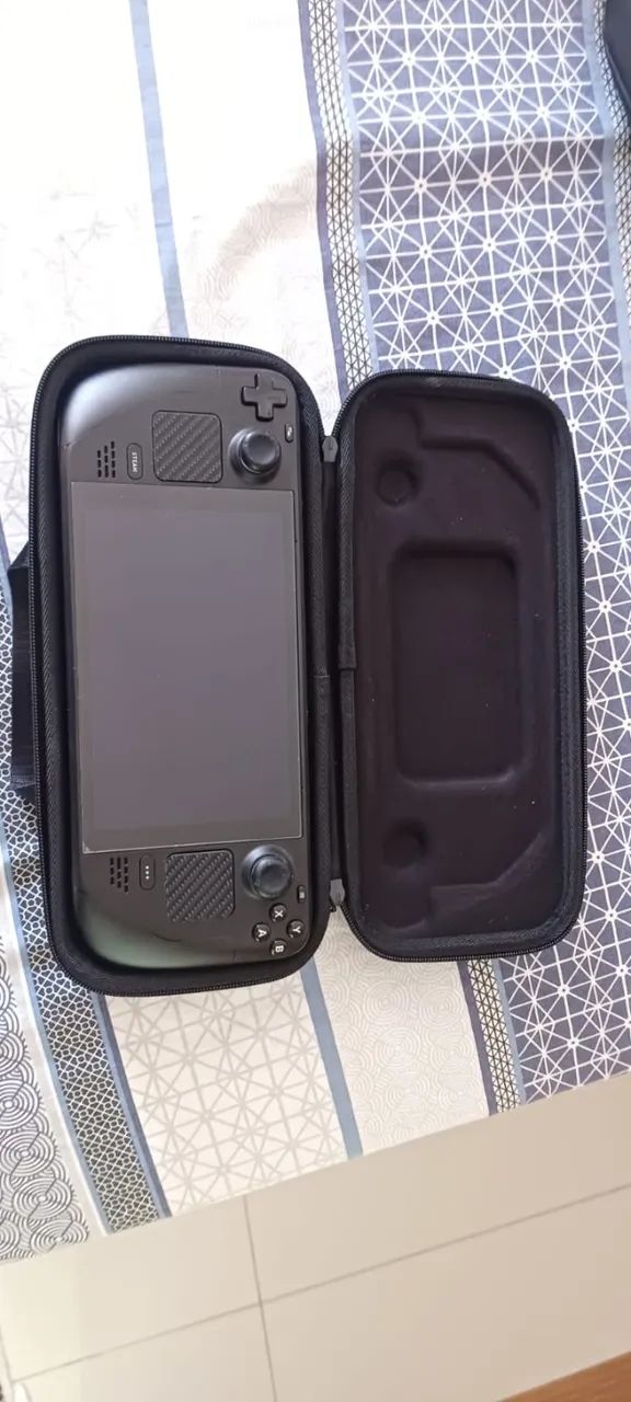 STEAM DECK LCD 256GB (USADO EM PERFEITAS CONDIÇÕES E CUIDADO