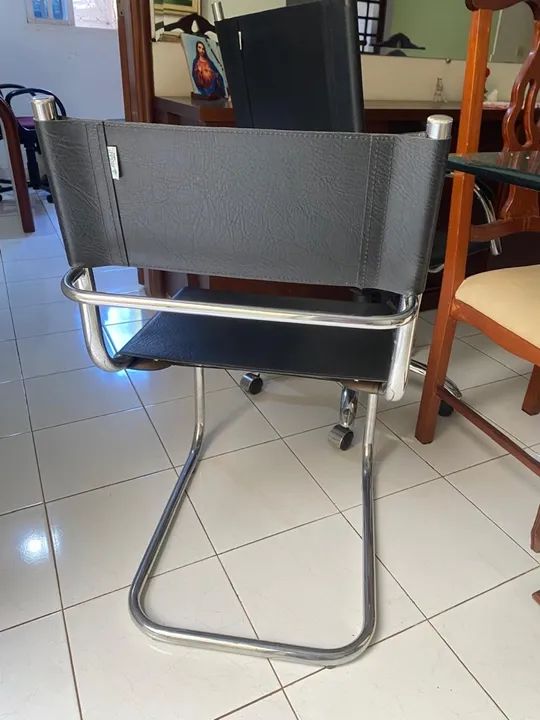 Jogo de Cadeiras para Escritório em inox e couro  - Foto 5