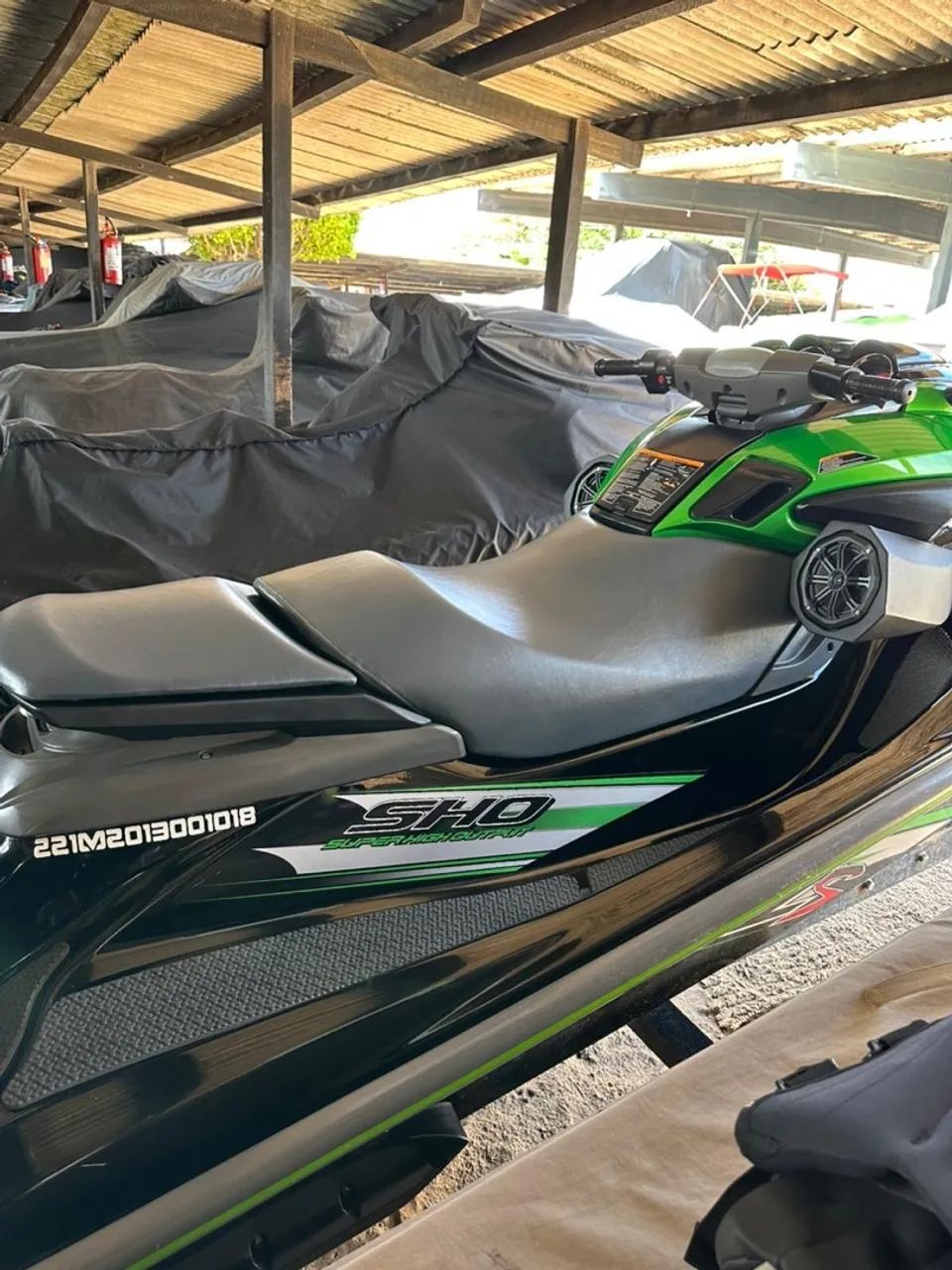 Vendo jet  Yamaha FZS SHO 1.8  - Foto 3