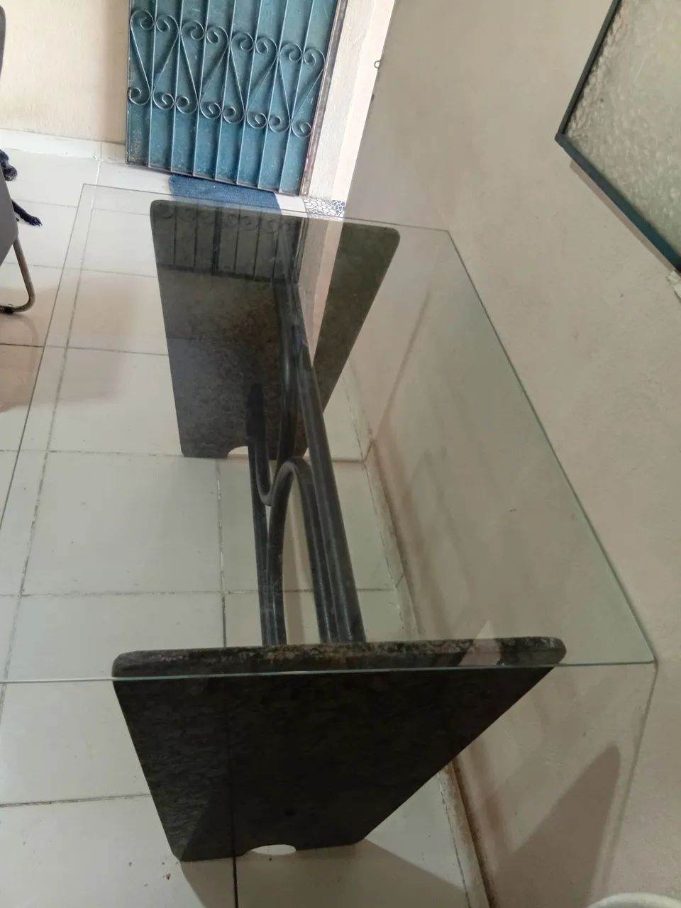 Glass table64520803914114121