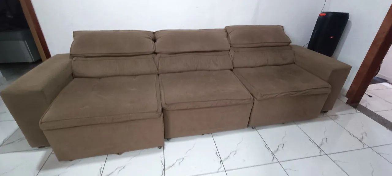 Sofá 3 Lugares em Suede Marrom