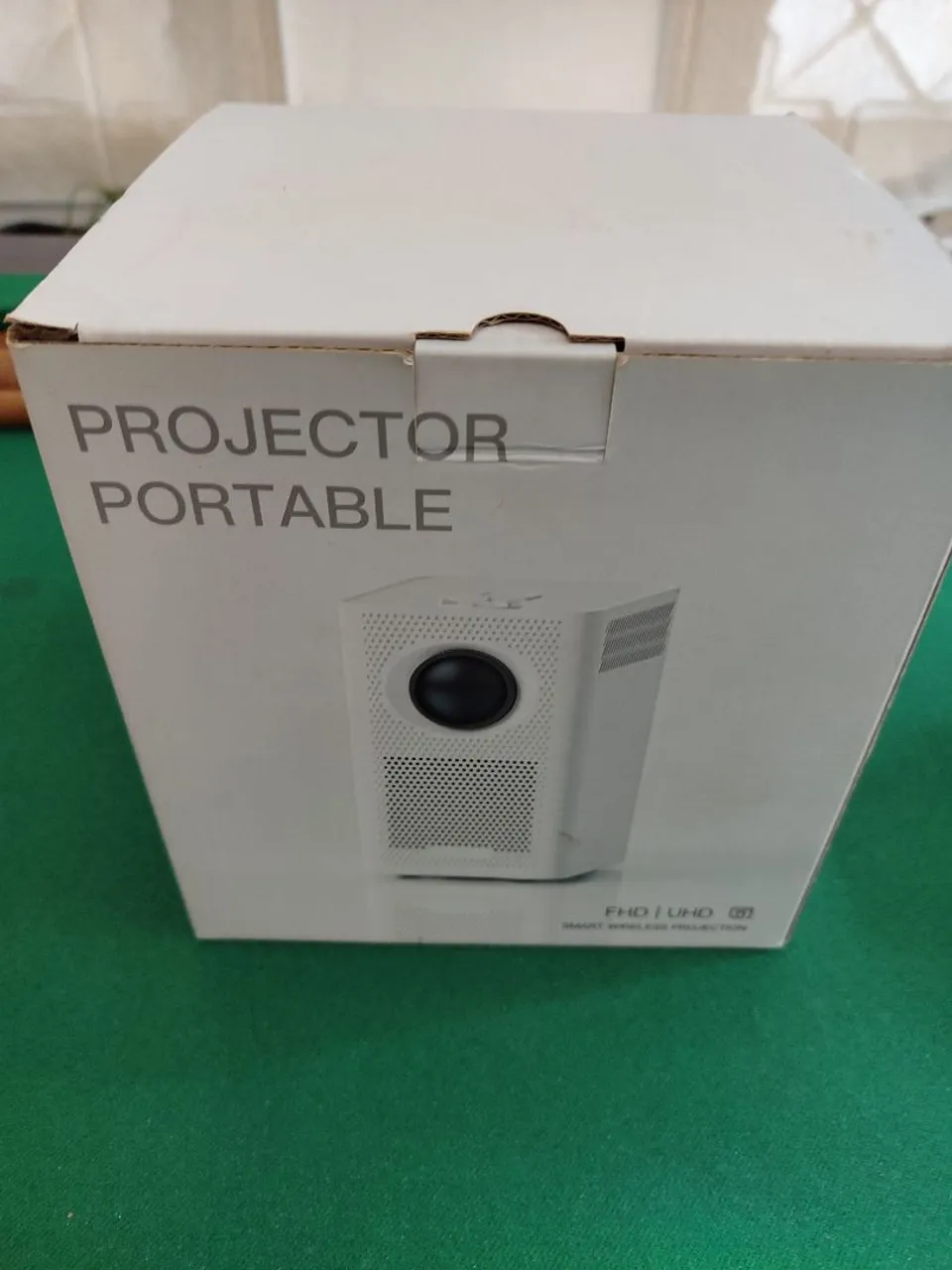 Projetor Portátil FHD/UHD
