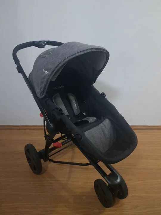 Carrinho de Bebê e Bebê Conforto - Completo e em Ótimo Estado! - Foto 5