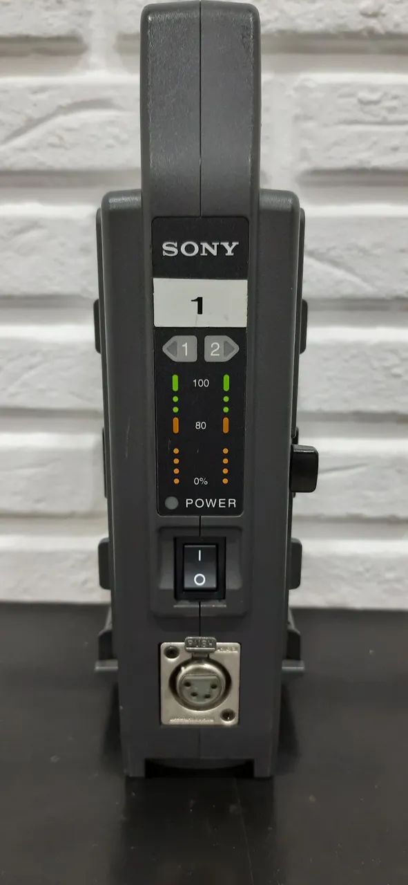 Sony AC-DN10A / BCL-70 - Carregador Profissional Dual - Original