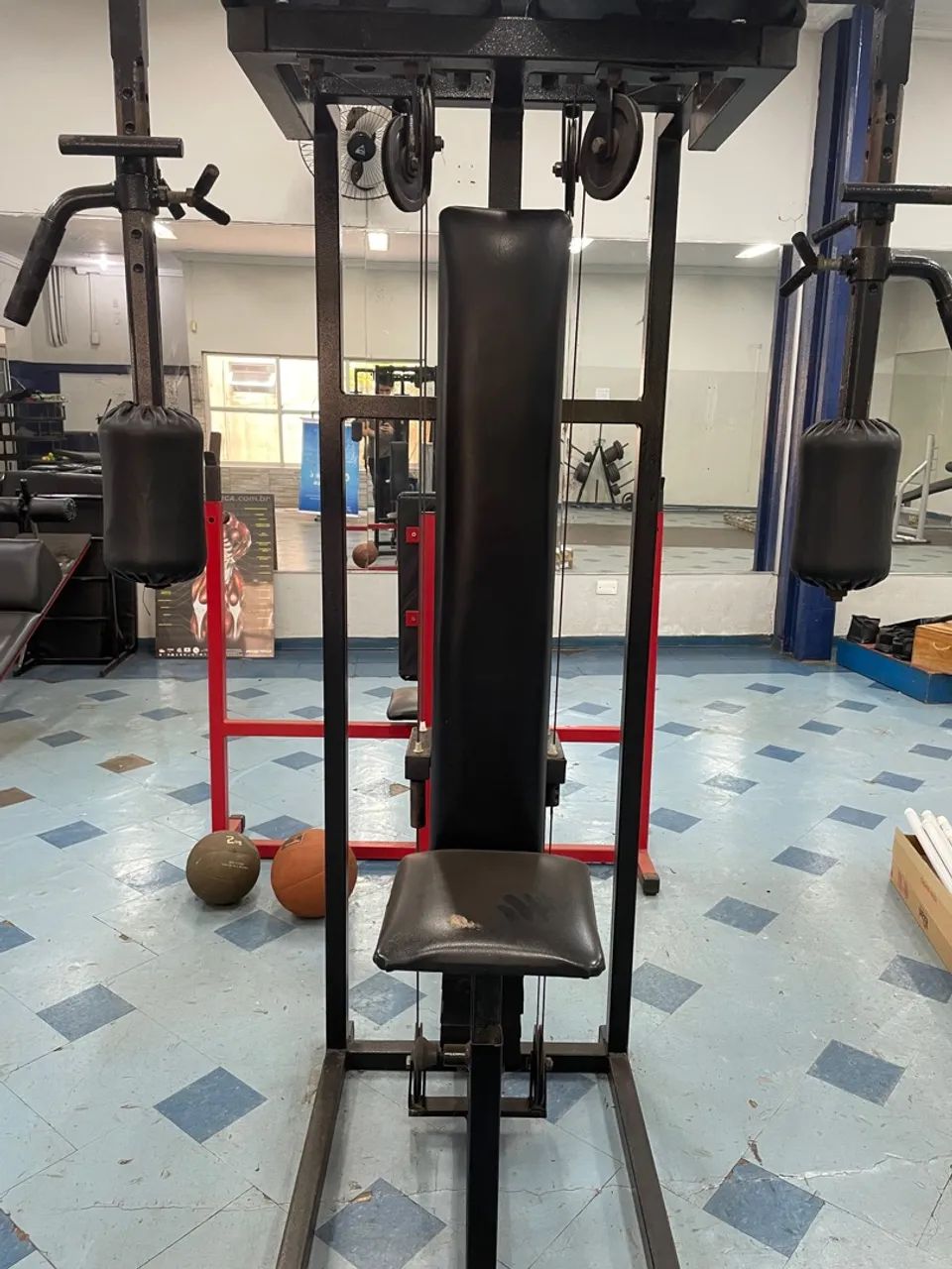 Aparelho de musculação - Voador - Foto 2