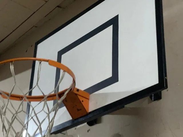 Tabela de basquete 120x80cm, Aro com molas e Suporte para fixação - Foto 4