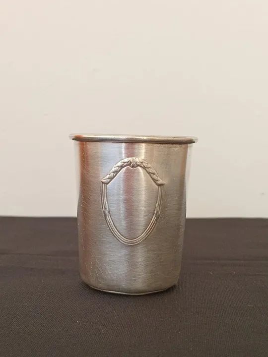 Copo e Porta-copos em metal alpaca