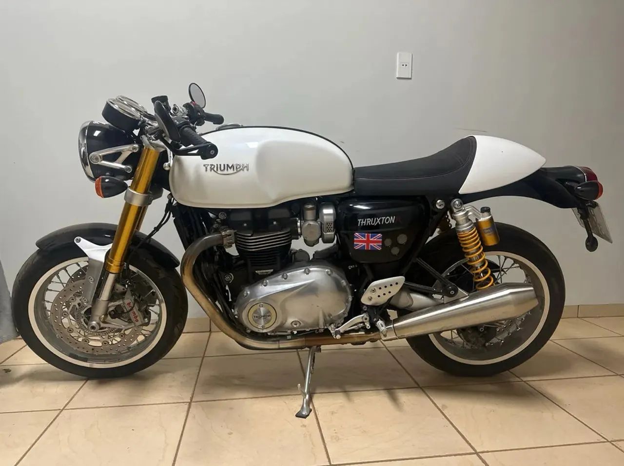 TRIUMPH THRUXTON 1200 RS - Foto 2