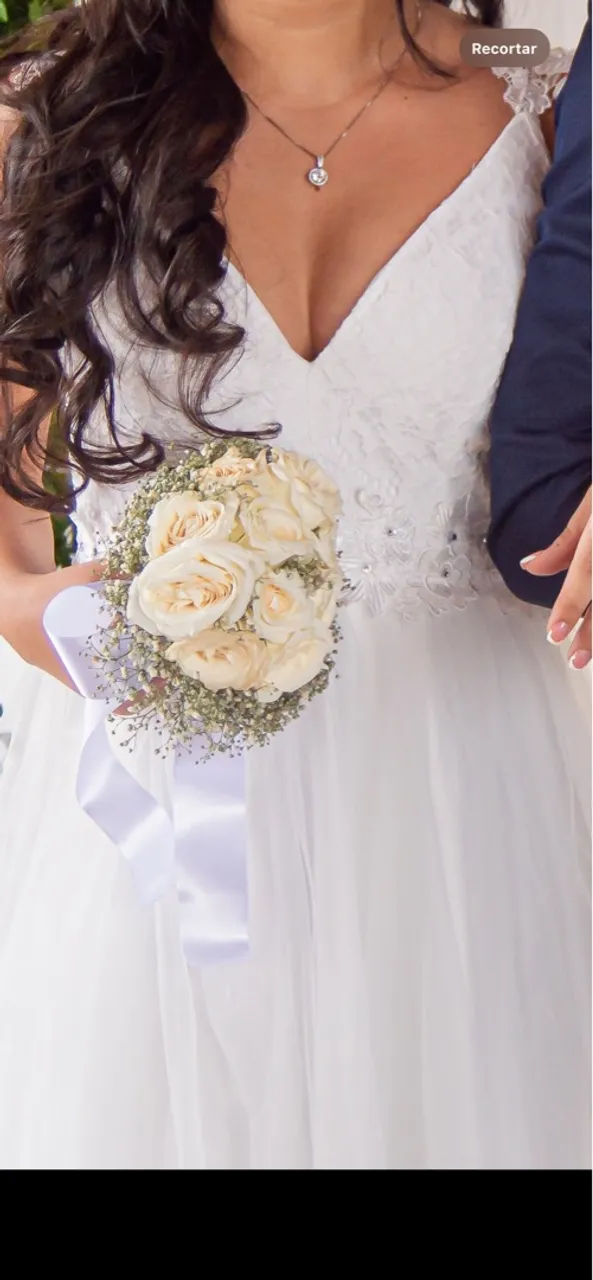 Vestido de Noiva Elegante