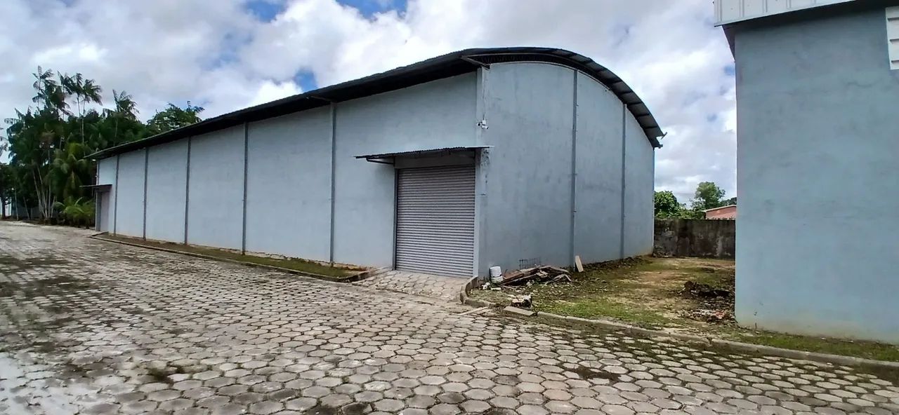 2 Galpõoes e escritório com uma área total de 3.920 m² 1 com câmara fria . - Foto 2