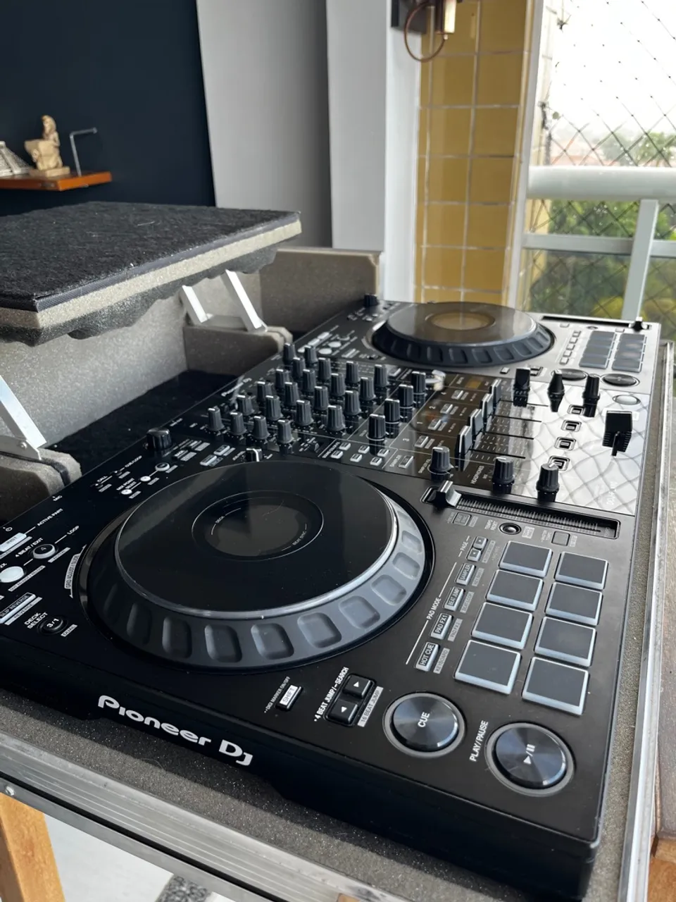 Controladora Pioneer Dj Ddj Flx10 Cor Preto Com Case