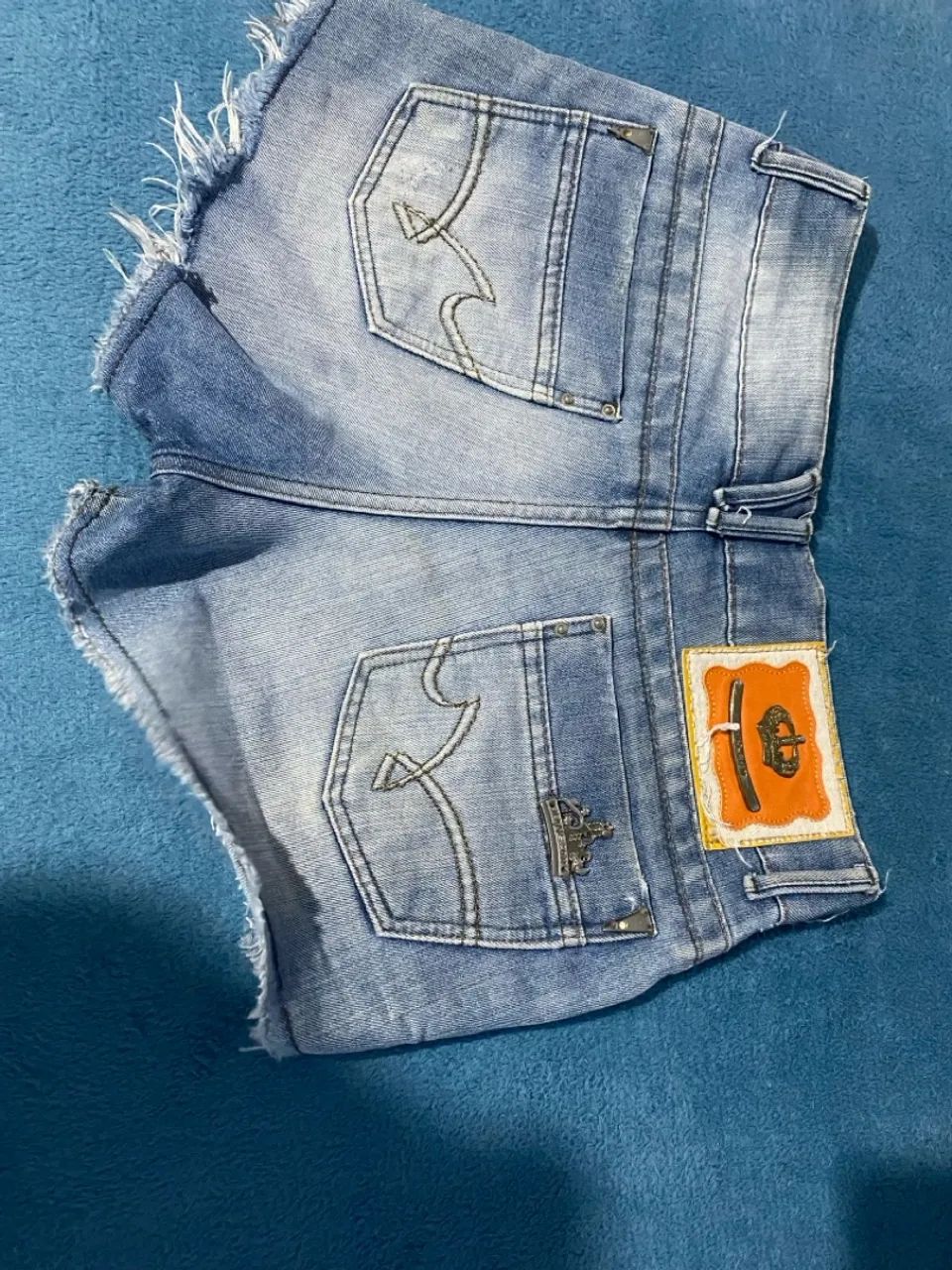Três shorts jeans - Foto 2